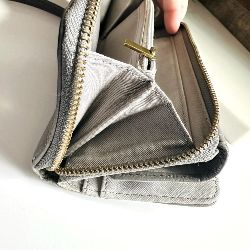 Fossil Gray Large Leather Wallet